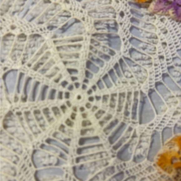 Vintage Handmade Doilies Set of 3 - Picture 3 of 6